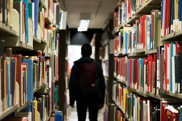 L'Intelligence Artificielle : un allié précieux pour les jeunes dans leurs études et leur orientation